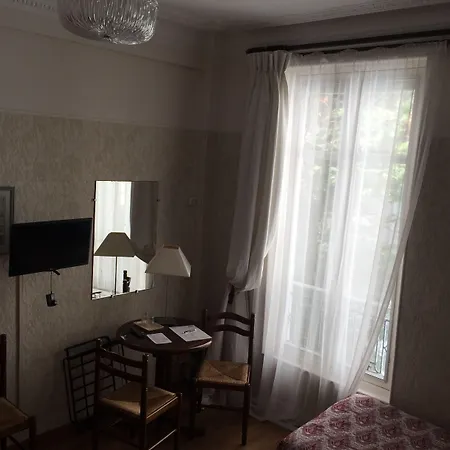 Hotel Cronstadt 3*