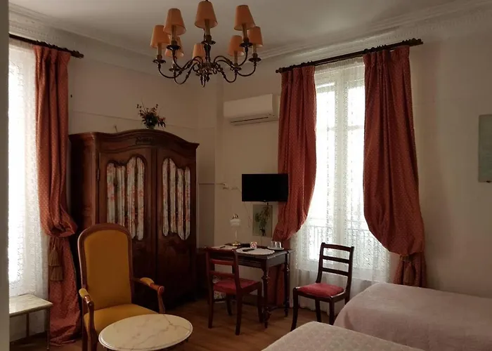 Cronstadt 3* Niza