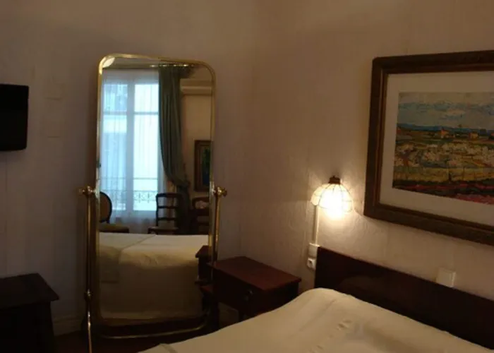 Cronstadt Hotel 3*