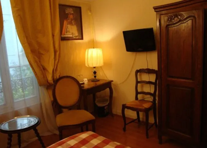 Cronstadt 3*