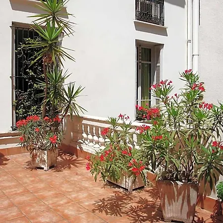 Cronstadt Hotel 3*