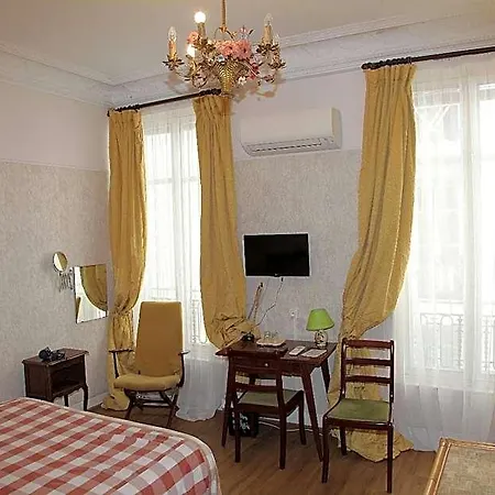 Cronstadt 3*