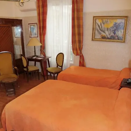 Otel Cronstadt 3*